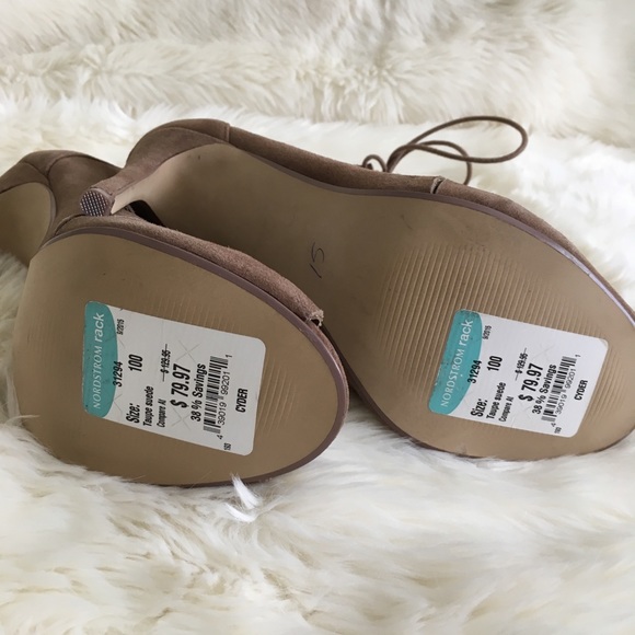 Steve Madden Leather Cyder Heels - Picture 4 of 6